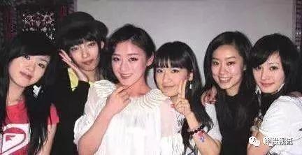 吃瓜两姐妹娱乐圈